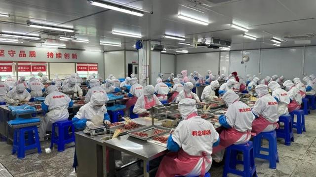 证：蜜汁烤排骨全国销量第一m6米乐有念食品获餐宝典认(图2)