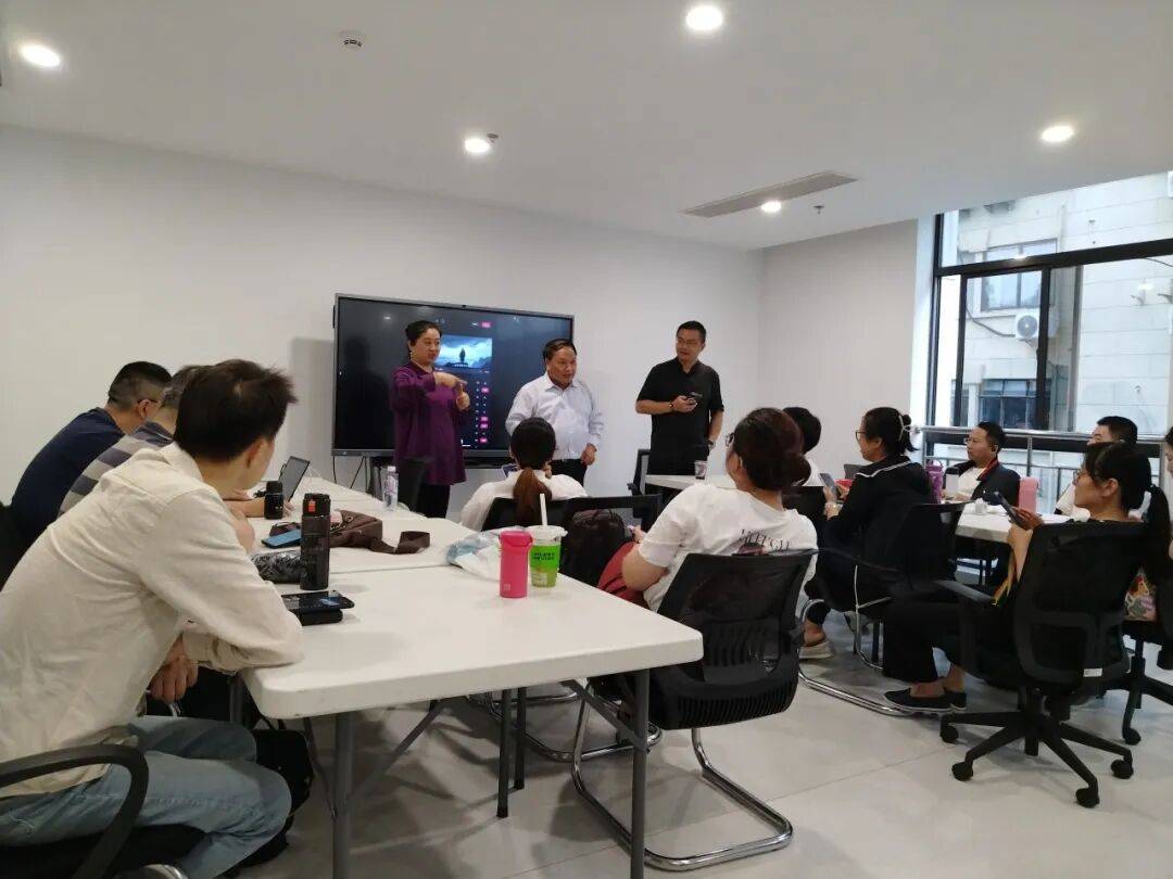 疾人职业技能培训开启新人生授人以渔成就梦想——上海残(图2)